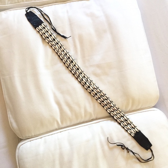 VINTAGE AFRICA Cowrie Shell Leather Belt 3 Strand - Picture 3 of 12